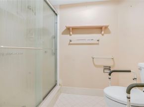 13105 SW 16th Ct 101L, Pembroke Pines FL 33027