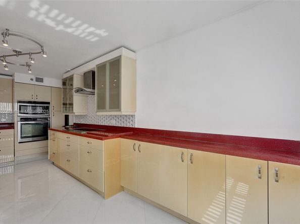 1201 S Ocean Dr 402S, Hollywood FL 33019