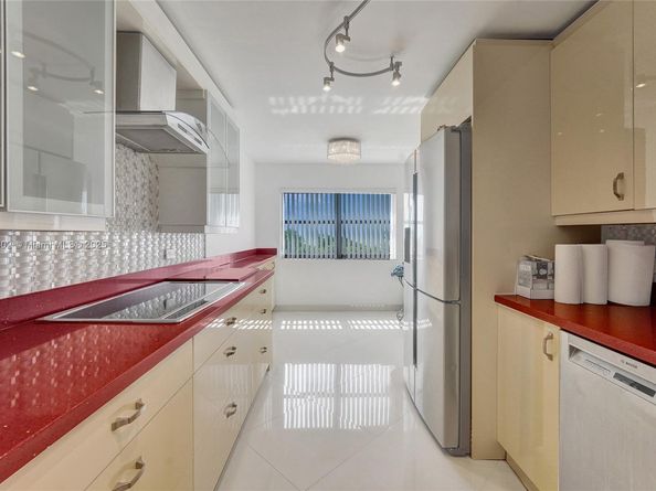 1201 S Ocean Dr 402S, Hollywood FL 33019