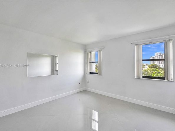 1201 S Ocean Dr 402S, Hollywood FL 33019