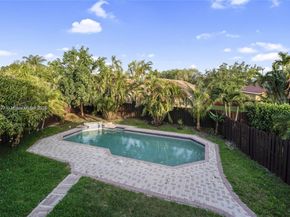 14672 Vista Luna Dr, Davie FL 33325