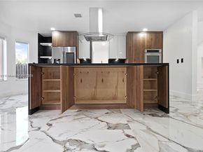 14672 Vista Luna Dr, Davie FL 33325