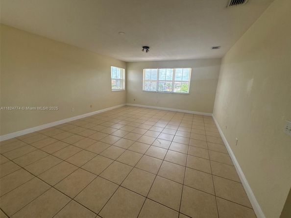 15802 SW 63rd Ter, Miami FL 33193