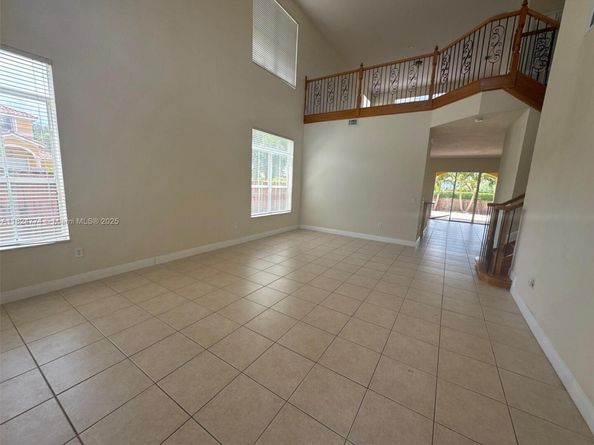 15802 SW 63rd Ter, Miami FL 33193