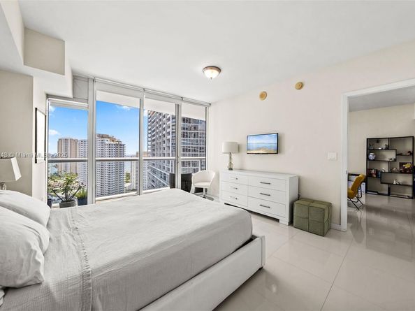 485 Brickell Ave 2611, Miami FL 33131