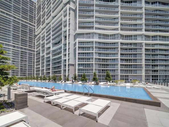 485 Brickell Ave 2611, Miami FL 33131