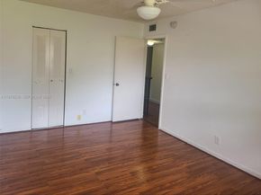 29 Seville Cir 449, Davie FL 33324