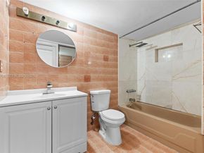 2262 NW 4th St, Miami FL 33125