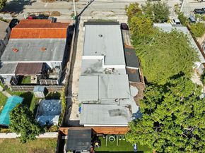 2262 NW 4th St, Miami FL 33125