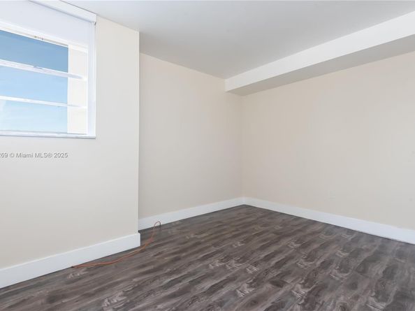 300 NW 42nd Ave 411, Miami FL 33126