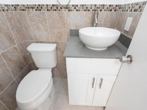 300 NW 42nd Ave 411, Miami FL 33126