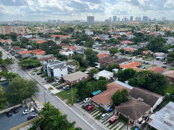 3500 Coral Way PH07, Miami FL 33145