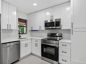 3697 Cocoplum Cir 3537, Coconut Creek FL 33063