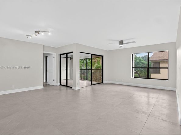 3697 Cocoplum Cir 3537, Coconut Creek FL 33063