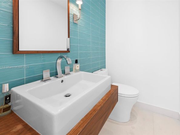 7966 Fisher Island Dr 7966, Miami Beach FL 33109