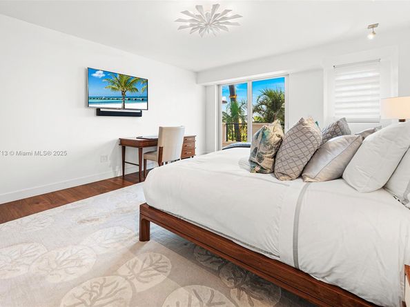 7966 Fisher Island Dr 7966, Miami Beach FL 33109
