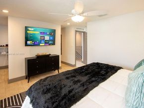 2061 Washington Ave 4, Opa-Locka FL 33054