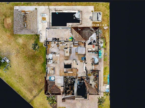 22986 SW 128th Pl, Miami FL 33170