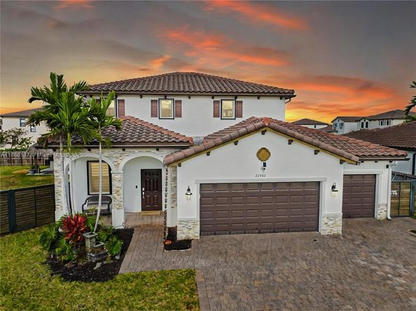 22986 SW 128th Pl, Miami FL 33170