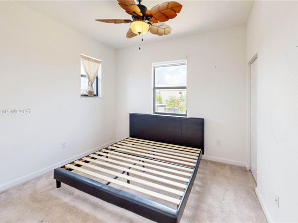 22986 SW 128th Pl, Miami FL 33170