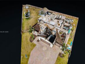22986 SW 128th Pl, Miami FL 33170