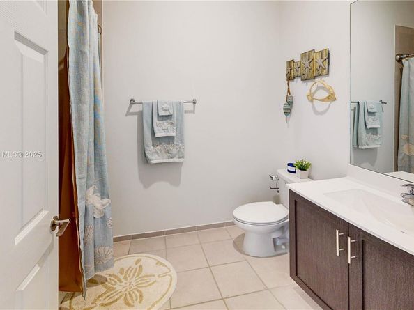 22986 SW 128th Pl, Miami FL 33170
