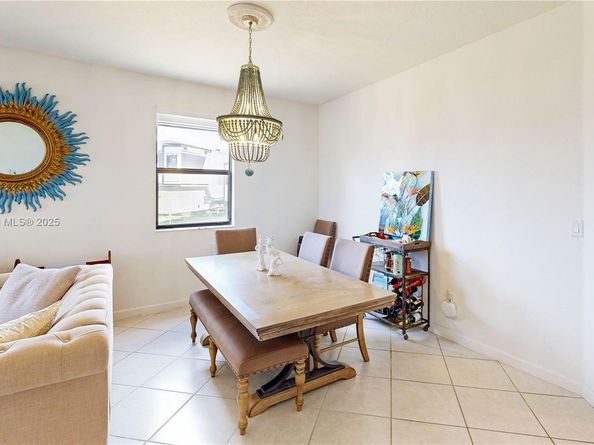 22986 SW 128th Pl, Miami FL 33170