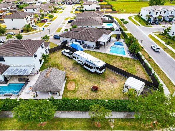 22986 SW 128th Pl, Miami FL 33170