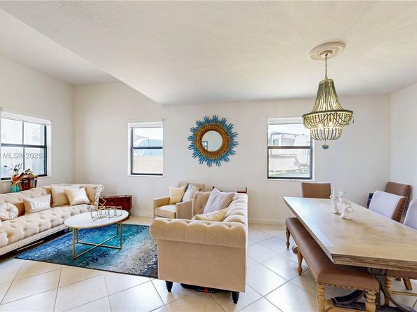 22986 SW 128th Pl, Miami FL 33170