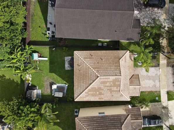 1525 SE 20th Pl, Homestead FL 33035
