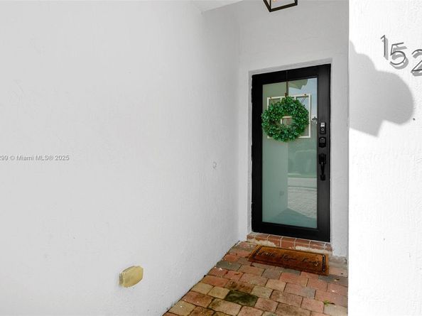 1525 SE 20th Pl, Homestead FL 33035