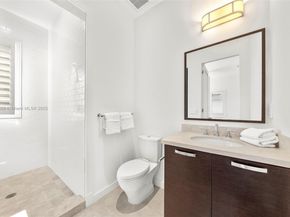 7490 SW 56th Ct, Miami FL 33143