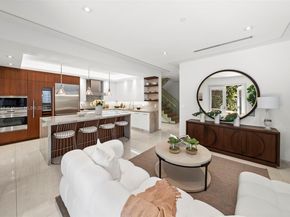 7490 SW 56th Ct, Miami FL 33143