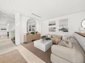 7490 SW 56th Ct, Miami FL 33143