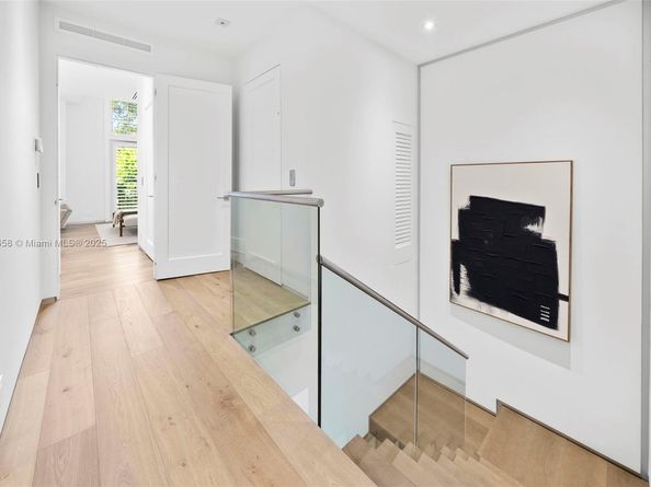 7490 SW 56th Ct, Miami FL 33143