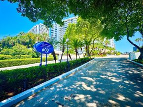 600 Three Islands Blvd 620, Hallandale Beach FL 33009