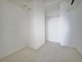 600 Three Islands Blvd 620, Hallandale Beach FL 33009