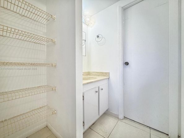 600 Three Islands Blvd 620, Hallandale Beach FL 33009