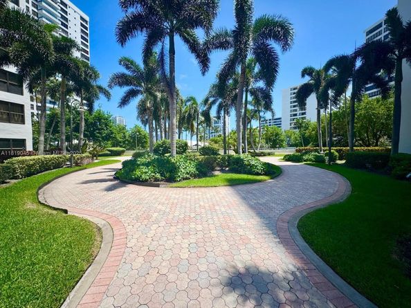 600 Three Islands Blvd 620, Hallandale Beach FL 33009