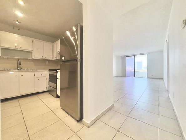 600 Three Islands Blvd 620, Hallandale Beach FL 33009