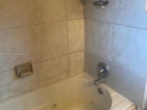 501 NW 43rd St, Miami FL 33127