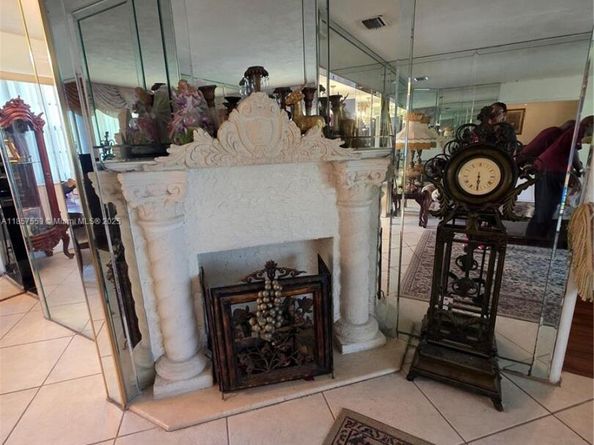 501 NW 43rd St, Miami FL 33127