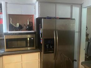 501 NW 43rd St, Miami FL 33127
