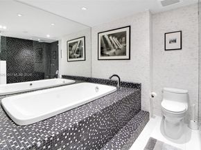 1331 Brickell Bay Dr 4201, Miami FL 33131