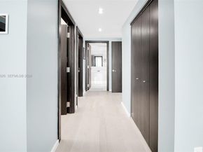 1331 Brickell Bay Dr 4201, Miami FL 33131