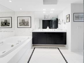 1331 Brickell Bay Dr 4201, Miami FL 33131