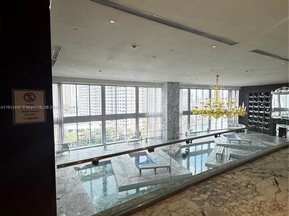 475 Brickell Ave 808, Miami FL 33131