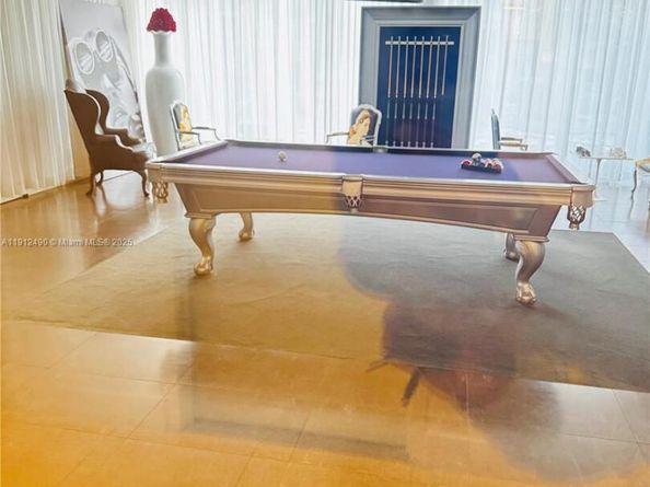 475 Brickell Ave 808, Miami FL 33131