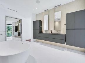 7900 SW 54th Ave, Miami FL 33143