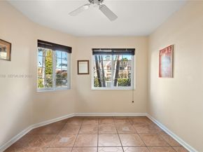 5692 Santiago Cir, Boca Raton FL 33433